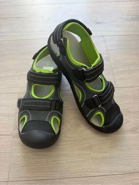 Kamik Water Shoes